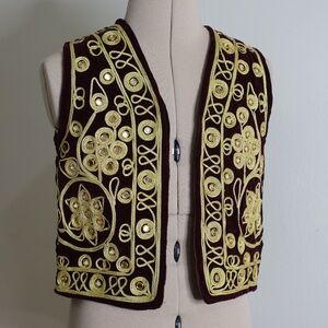Intricate Black and Yellow Vest